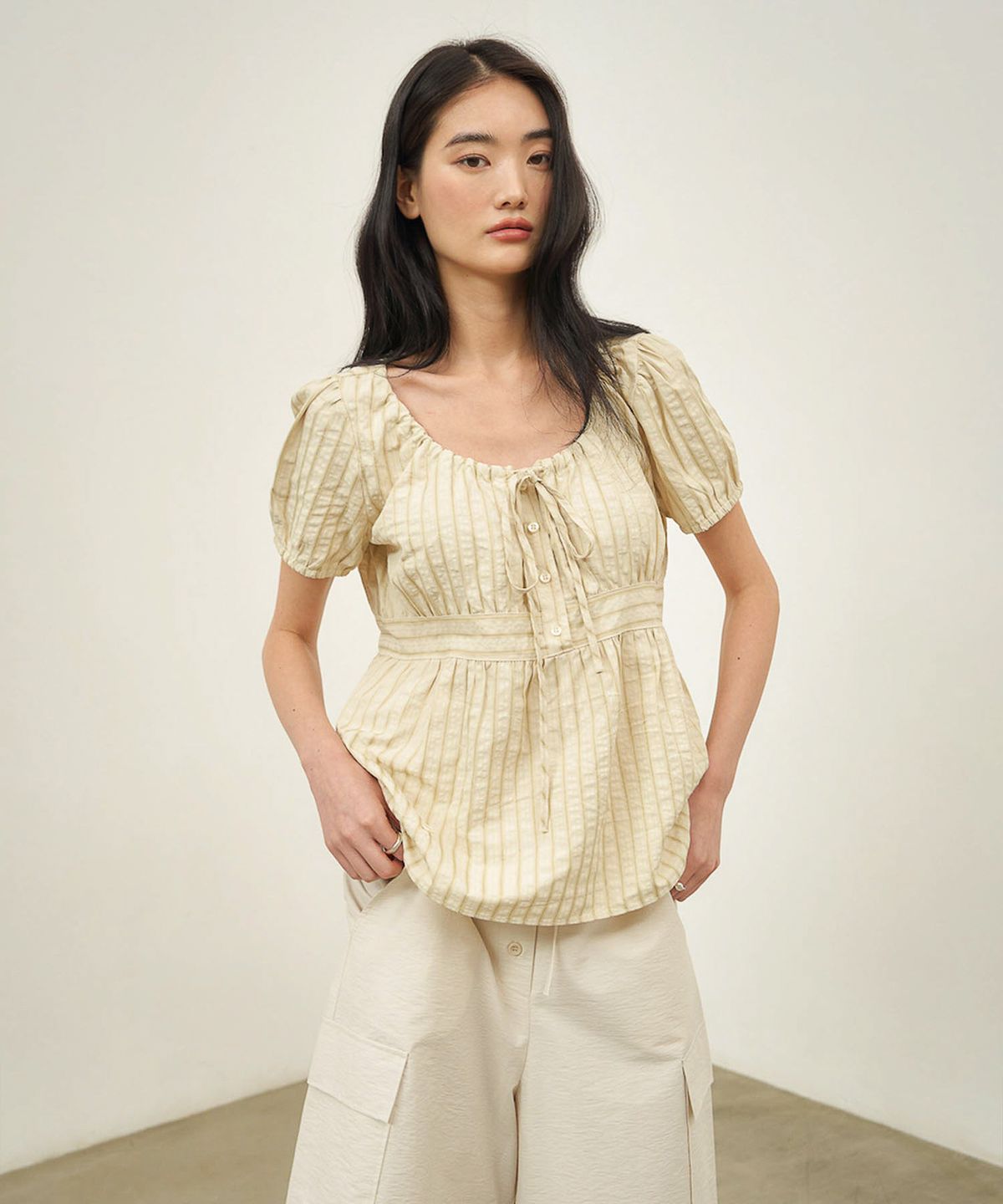 아우로(OURO) STRIPE PUFF BLOUSE [ BEIGE ]