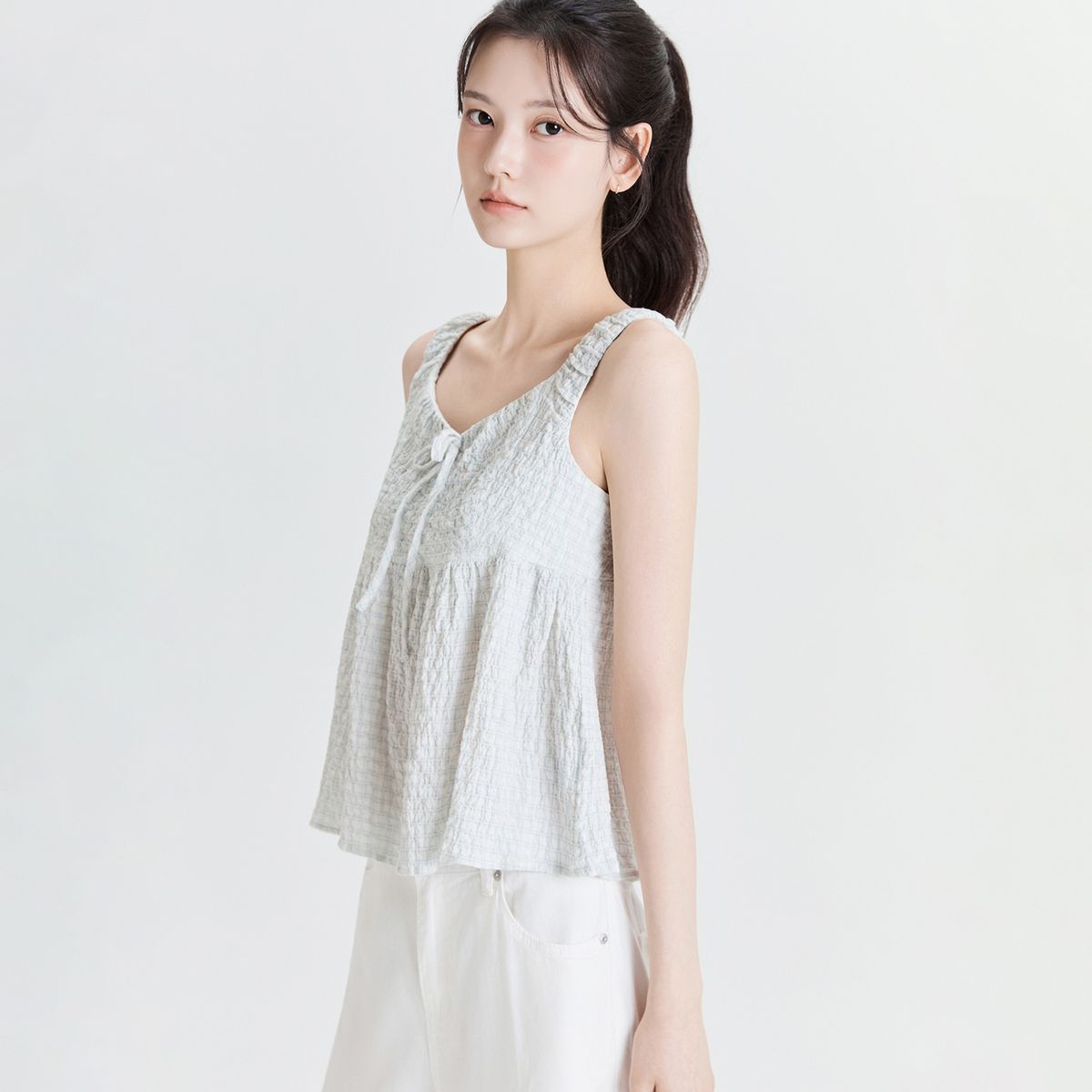 미쏘(MIXXO) 셔링 나시 블라우스_MIWBNF804G
