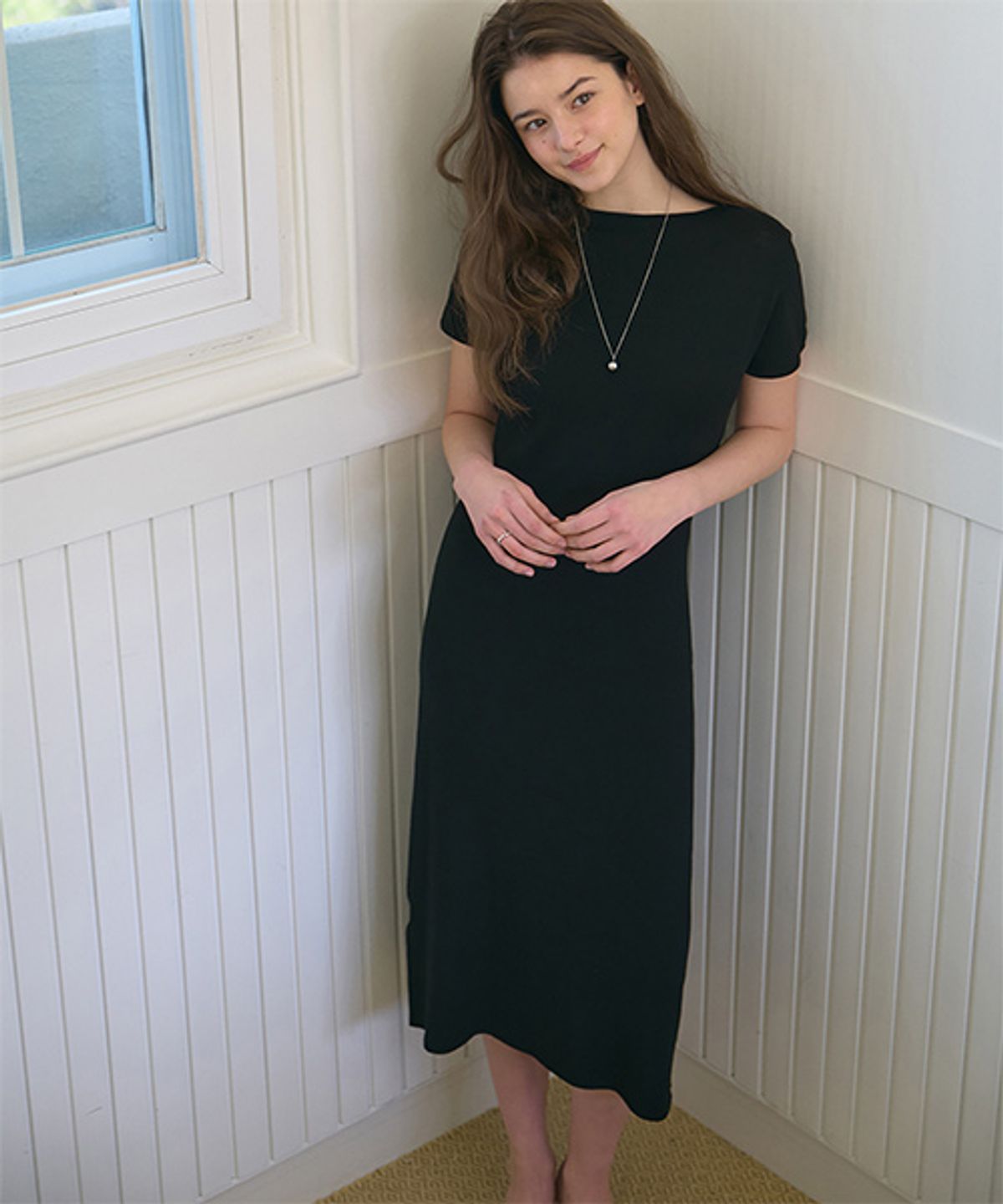 디애니(THE ANY) Airy Knit One-Piece