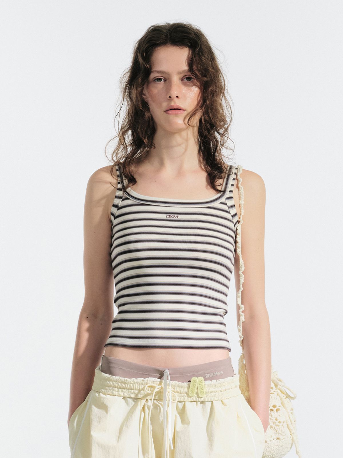 그로브(GROVE) JULIAN SLEEVELESS (CREAM)