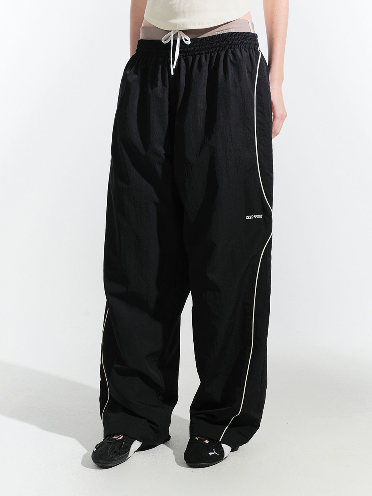 그로브(GROVE) RYAN WOVEN PANTS (BLACK)