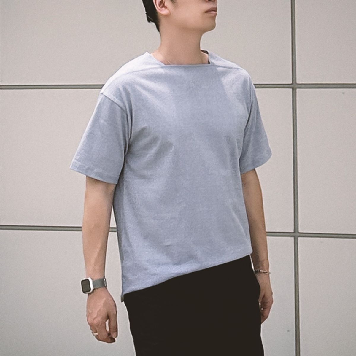 스튜디오235(STUDIO 235) 피그먼트 루즈핏 스퀘어넥 반팔 라이트그레이