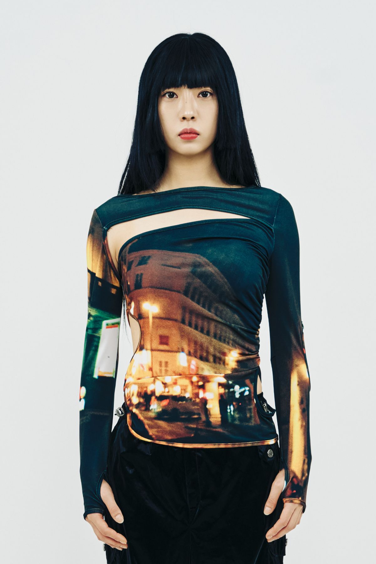 페노메논시퍼(PHENOMENON SEEPER) HOLE SHIRRING T-SHIRT_PARIS