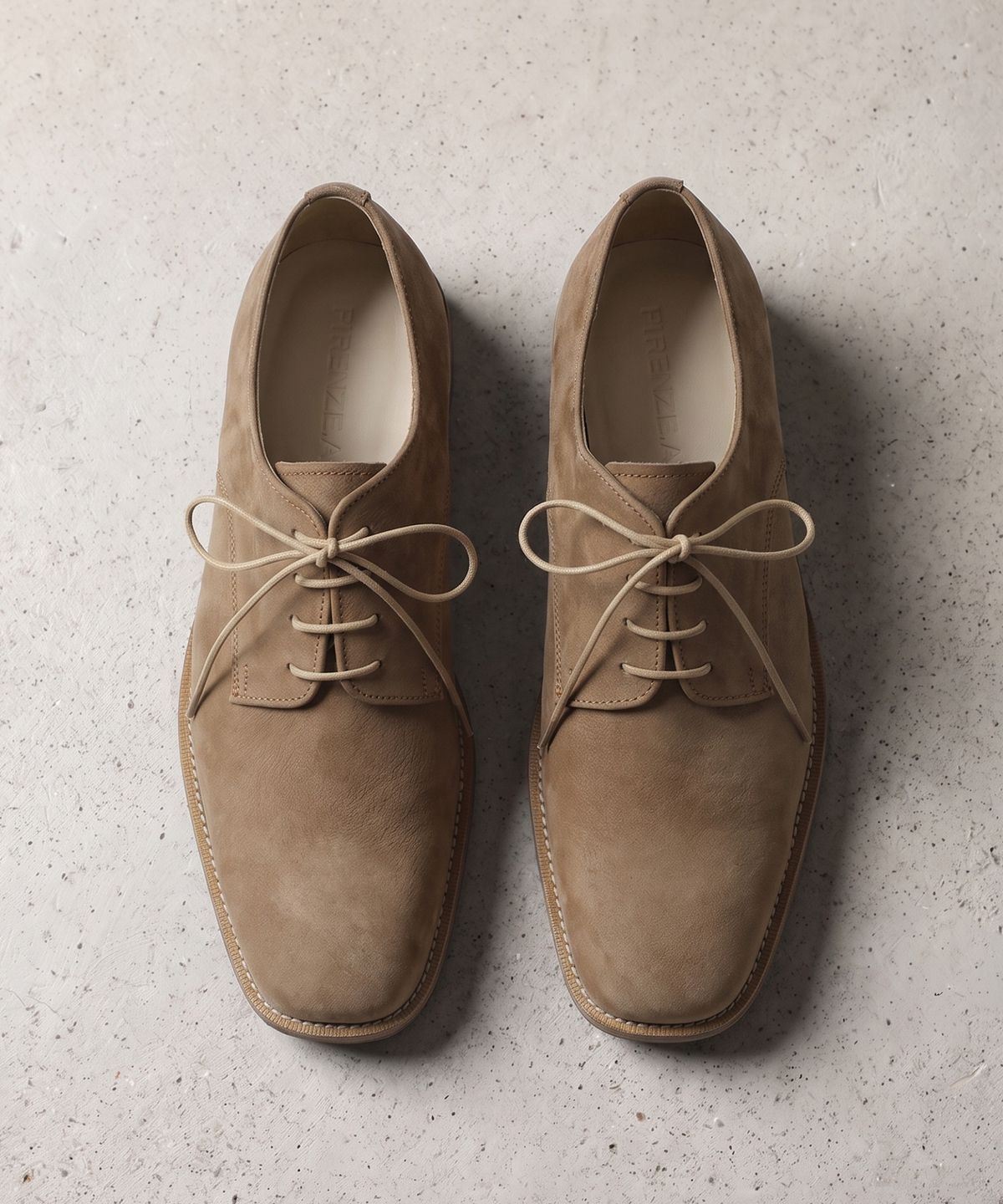 피렌체 아뜨리에(FIRENZE ATELIER) [홍창] Merlin_미니멀 세미스퀘어 더비 8430 [BEIGE NUBUCK]