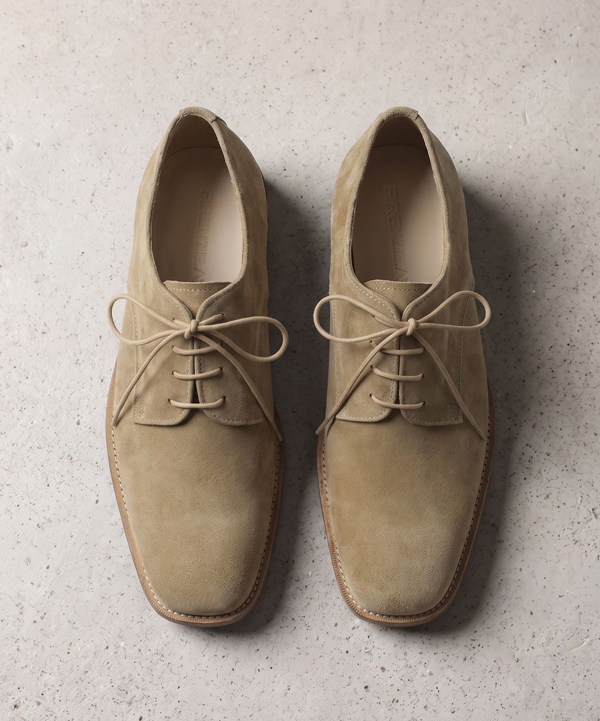 피렌체 아뜨리에(FIRENZE ATELIER) [홍창] Merlin_미니멀 세미스퀘어 더비 8430 [ASH BEIGE SUEDE]