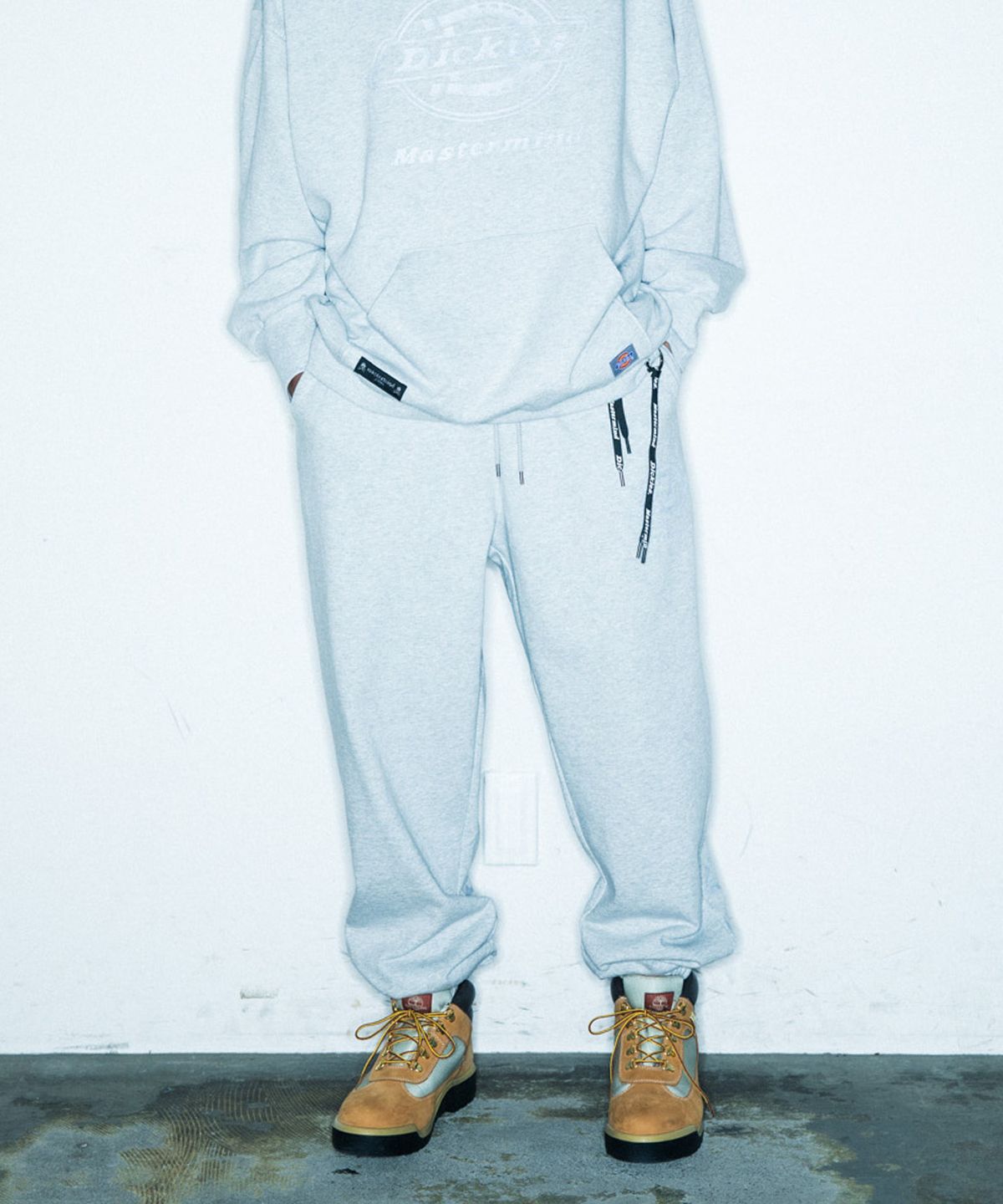디키즈(DICKIES) 디키즈 X 마스터마인드 스웨트팬츠 GRAY