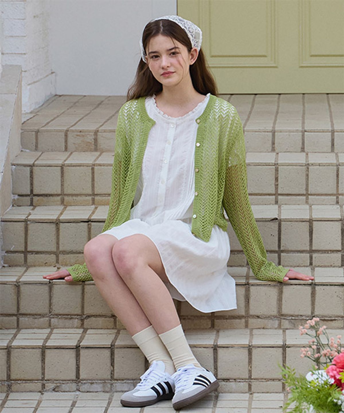 디애니(THE ANY) Net Crop Cardigan