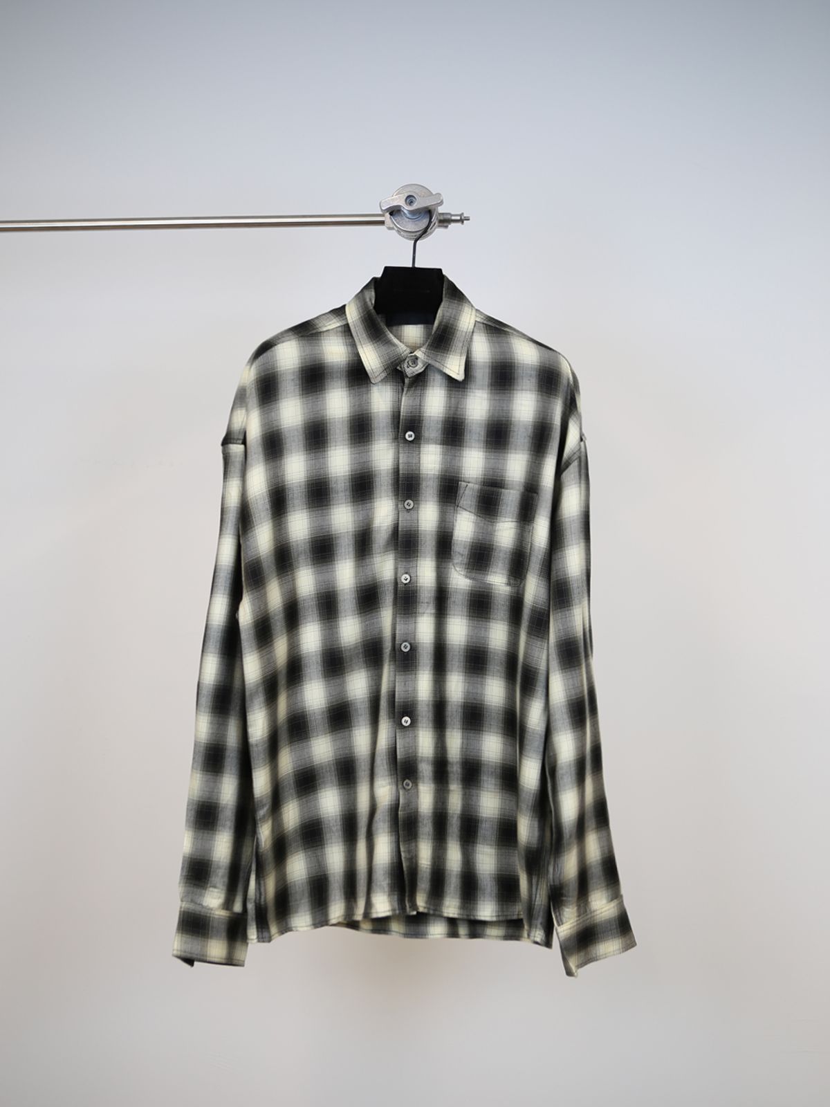 고저(GOZER) OVERSIZED FLANNEL CHECK SHIRT_BLACK