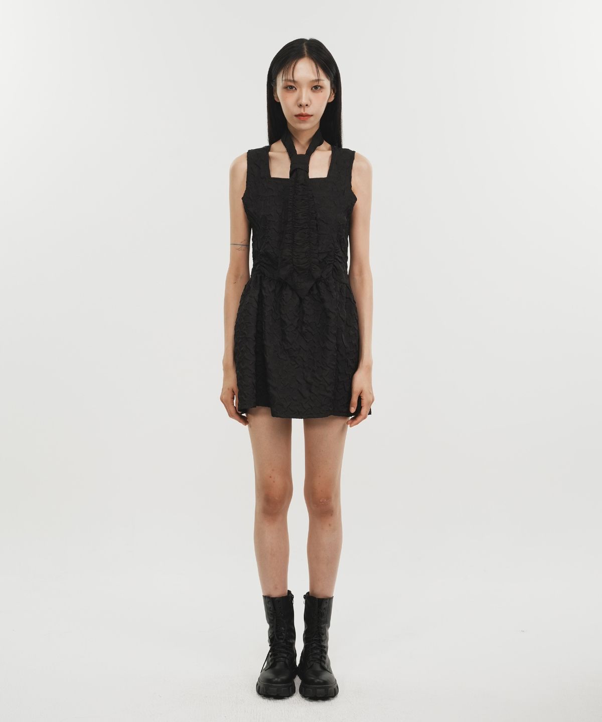 페노메논시퍼(PHENOMENON SEEPER) SHIRRING RAINDROP DRESS
