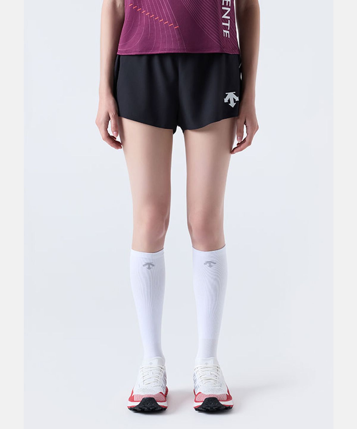 데상트(DESCENTE) 러닝 델타프로 쇼츠 (남성2.5인치/여성2인치) 블랙(SQ323RHP77)