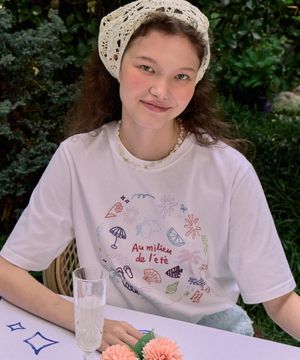 [논로컬 X 이하여백] Coloring Seaside Hand Drawing T-shirt - White