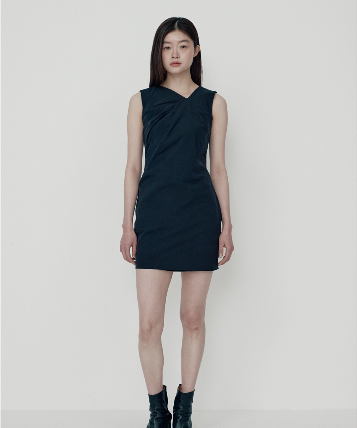모슬루(MOSLU) Drape mini dress (Black)