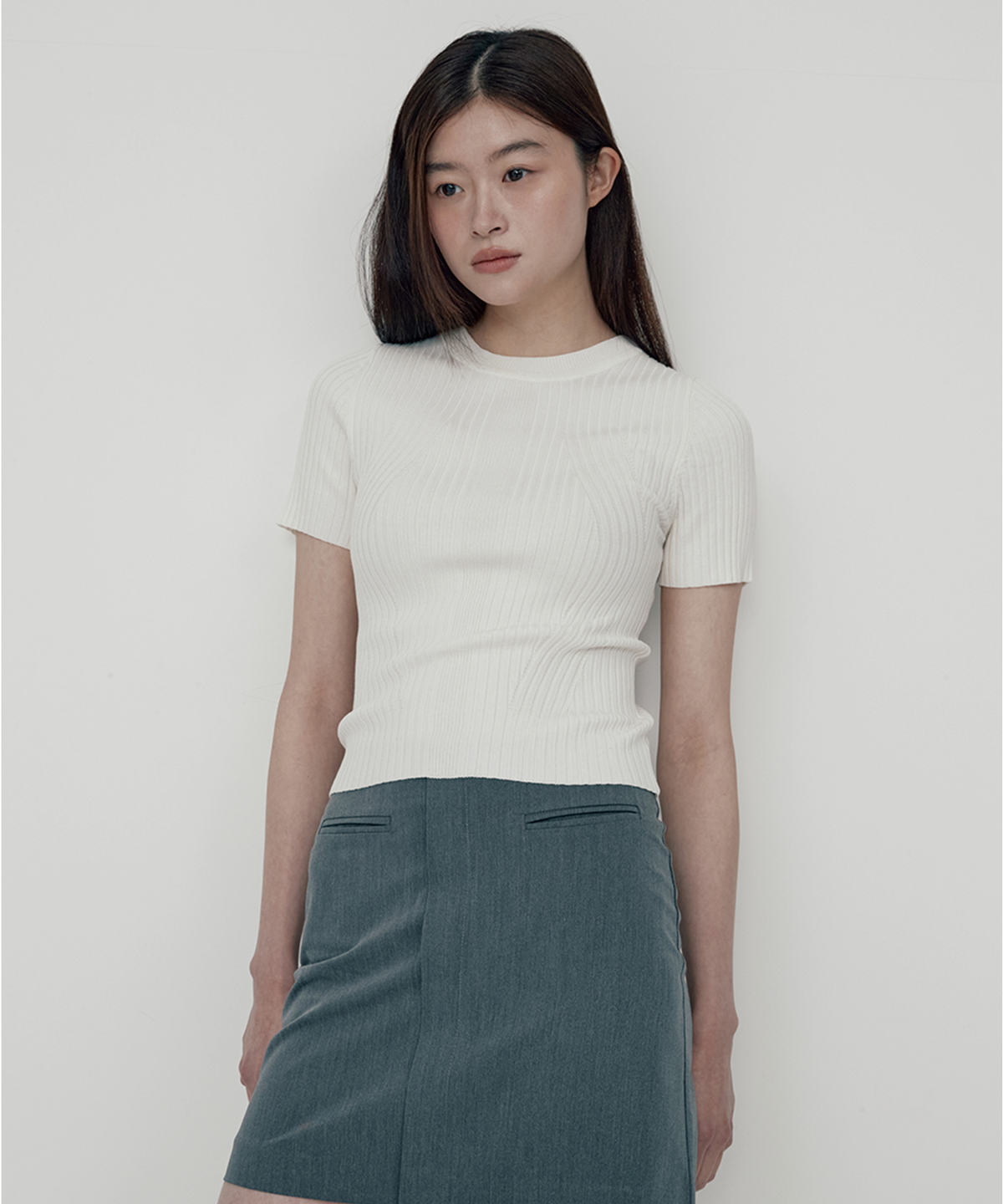 모슬루(MOSLU) viscos knit top (Ivory)
