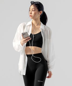 라이트 시스루 루즈핏 셔츠 오프화이트 XFK2HC1101