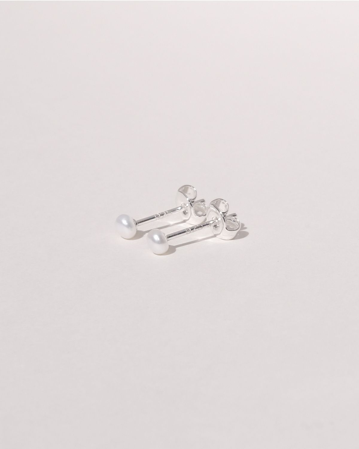 어나더레이어(ANOTHERLAYER) Baby Pearl Earring - 2mm (silver925)