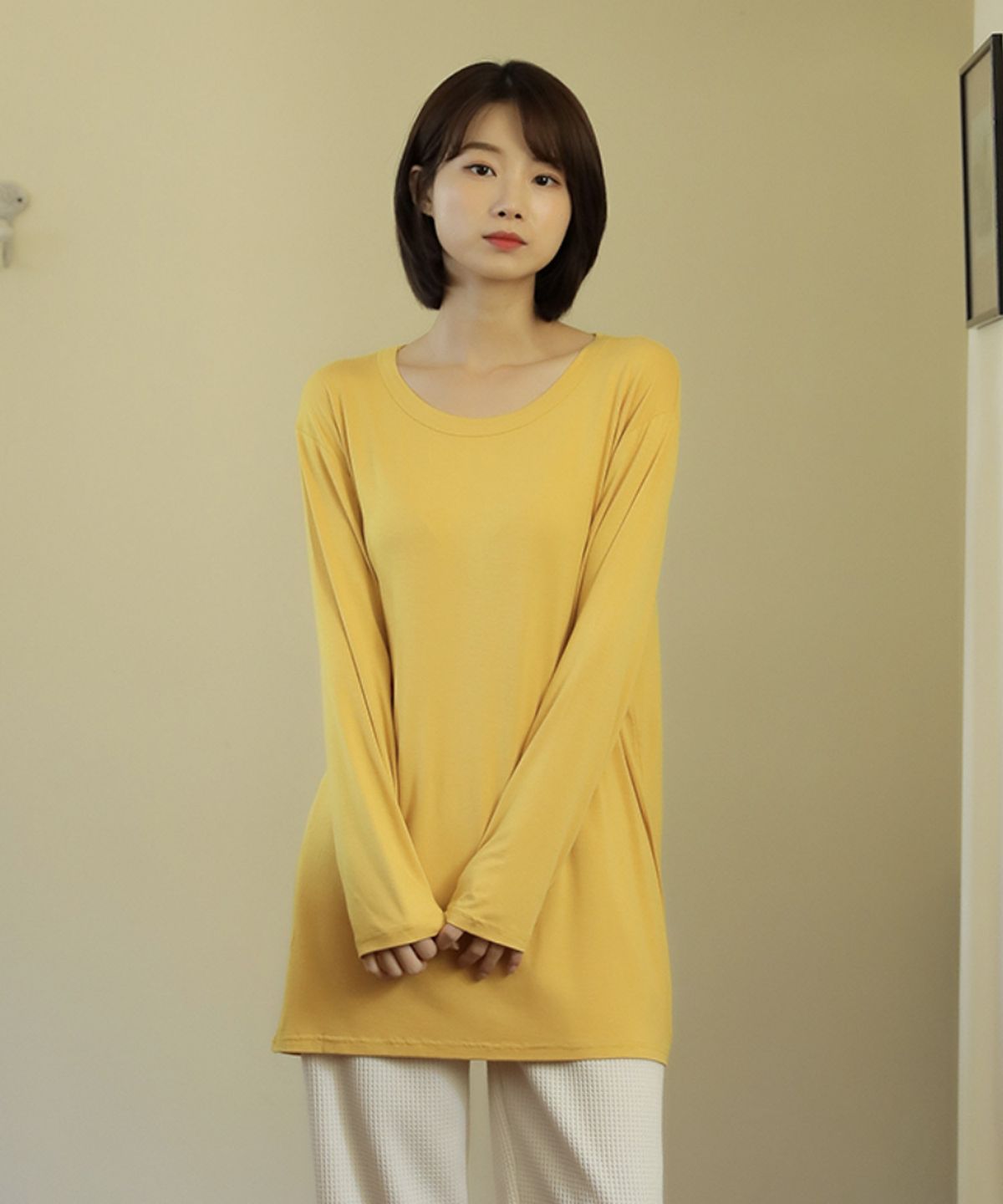 빼빼(BBAEBBAE) 라운드넥 루즈핏 스판 롱 티셔츠