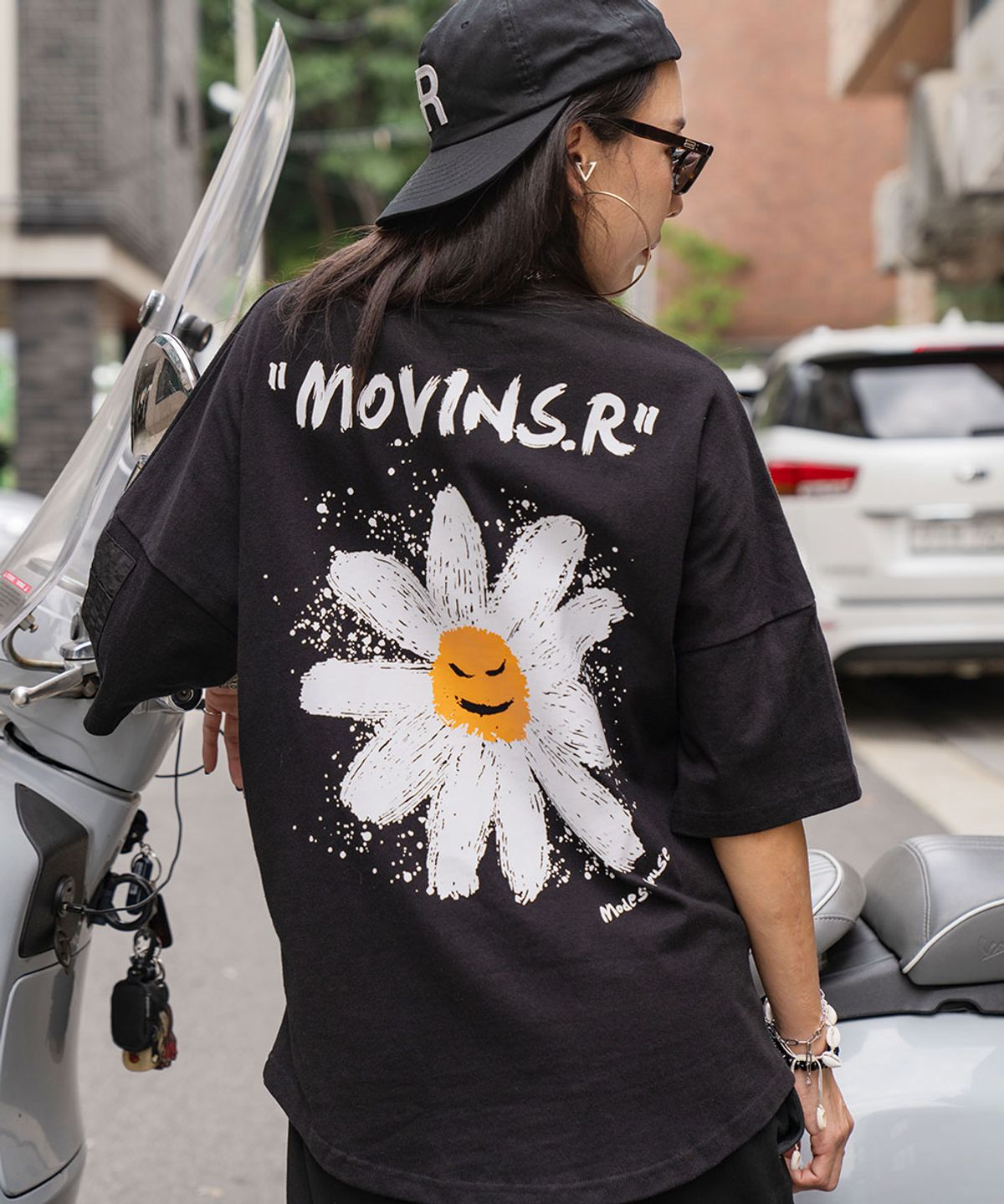 모빈스알(MOVINS.R) NAUGHTY BOY TOP