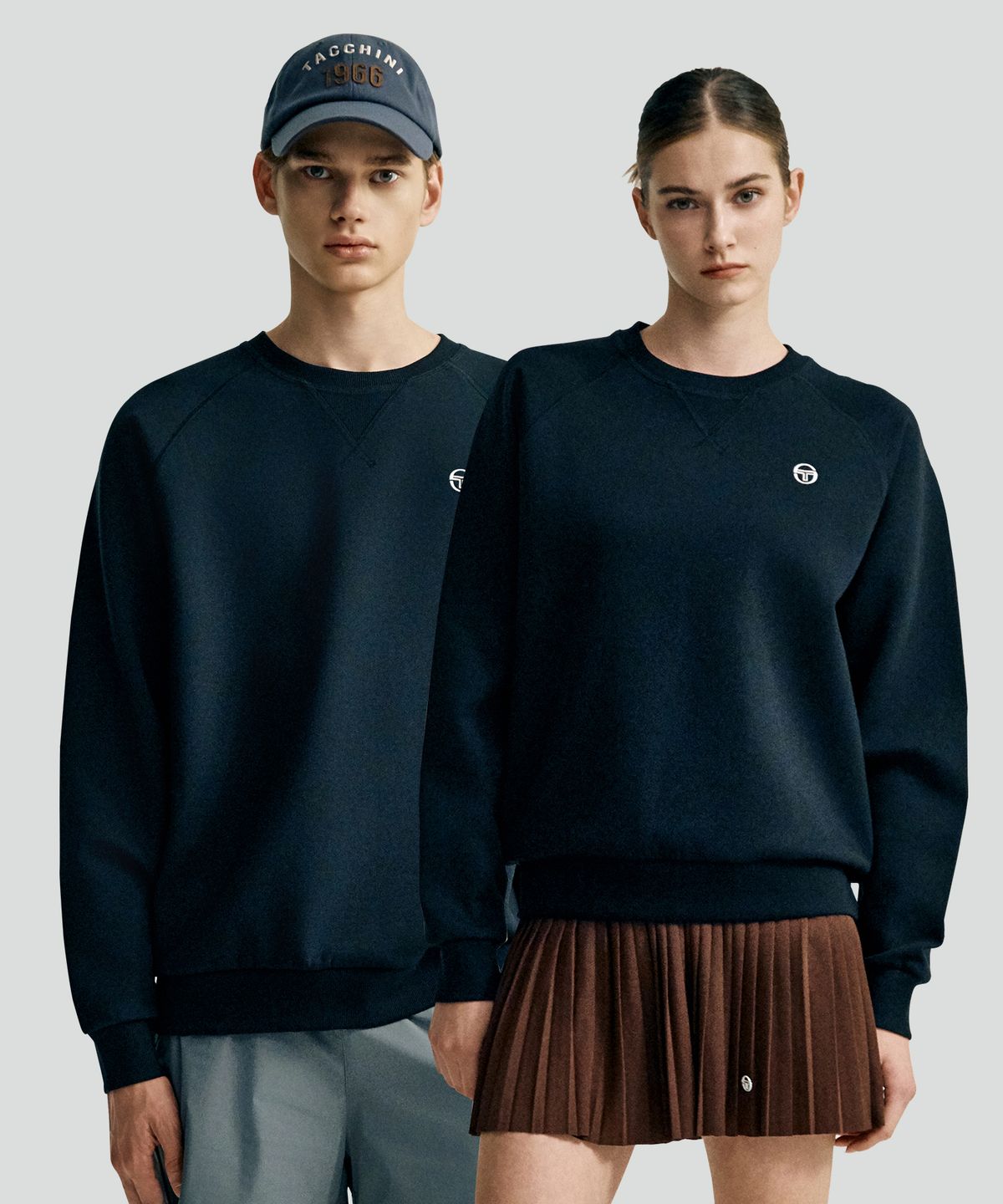 세르지오 타키니(SERGIO TACCHINI) U 쿠쉬라이트 베이직 맨투맨 (Black)