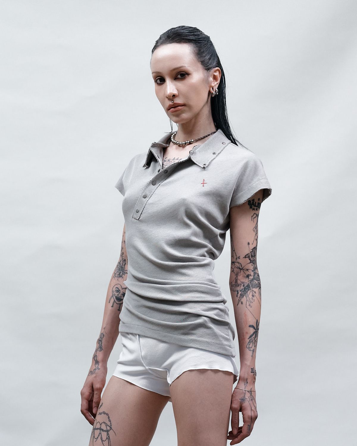도그마 엑스(DOGMA EHKS) TWISTED POLO SHORT SLEEVE LIGHT GREY