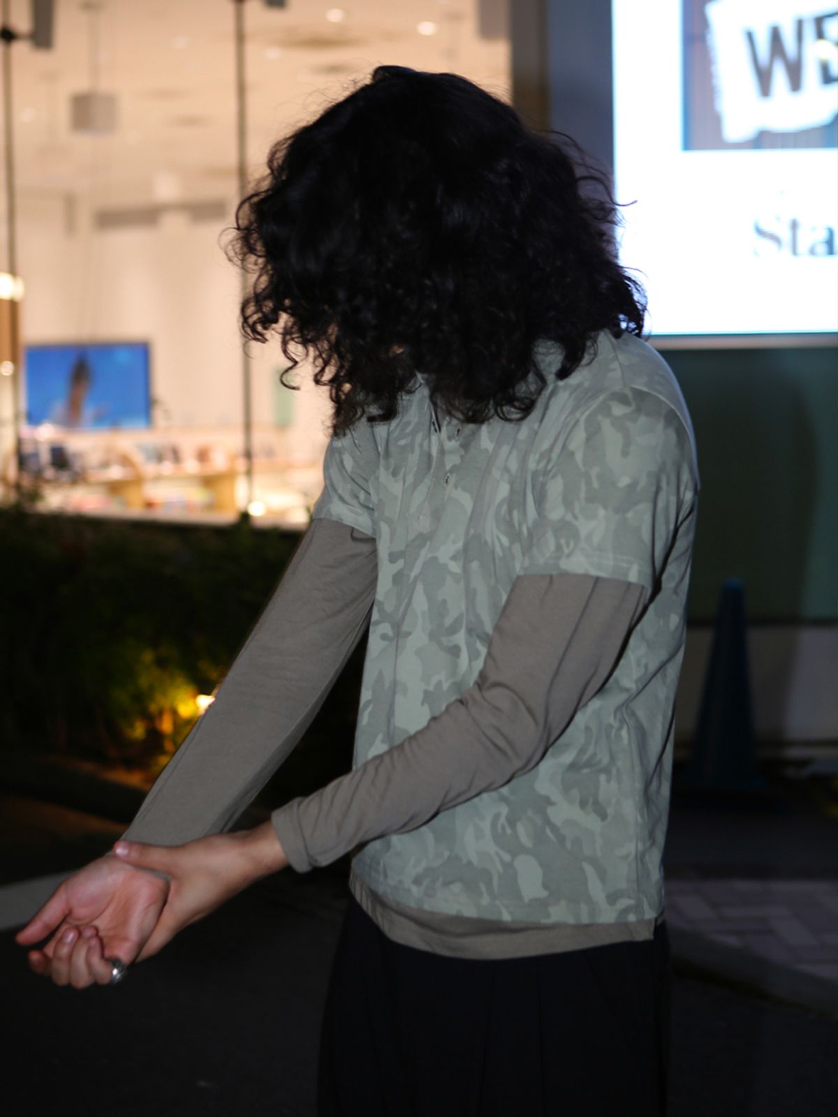 고저(GOZER) CAMO COLLAR HALF T-SHIRT_LIGHT