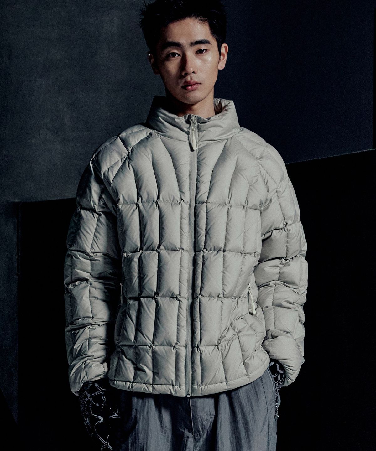 노매뉴얼(NOMANUAL) NEO LIGHT DOWN JACKET - LIGHT GRAY