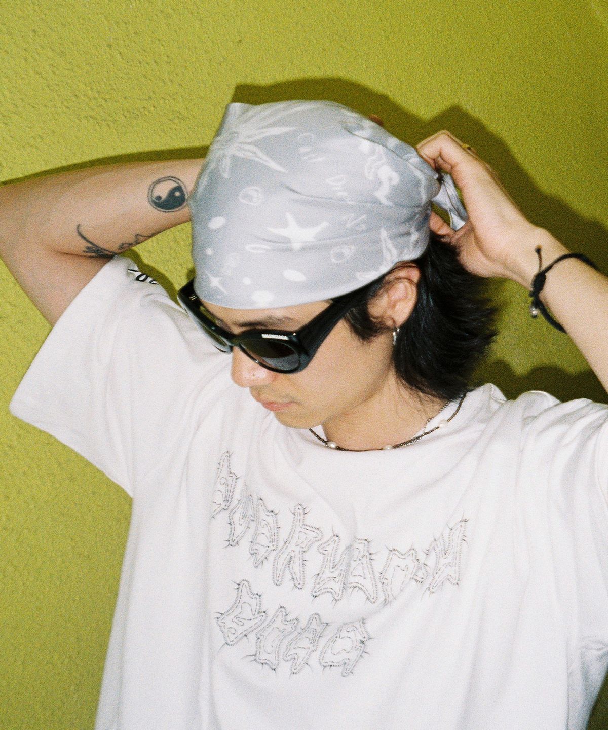 쎄르페(SSERPE) 캐스트 드림 노 워리스 스카프 라이트 그레이