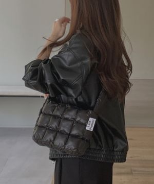 Chocolate Glazed(유광) Puffer Bag _ BLACK _ M