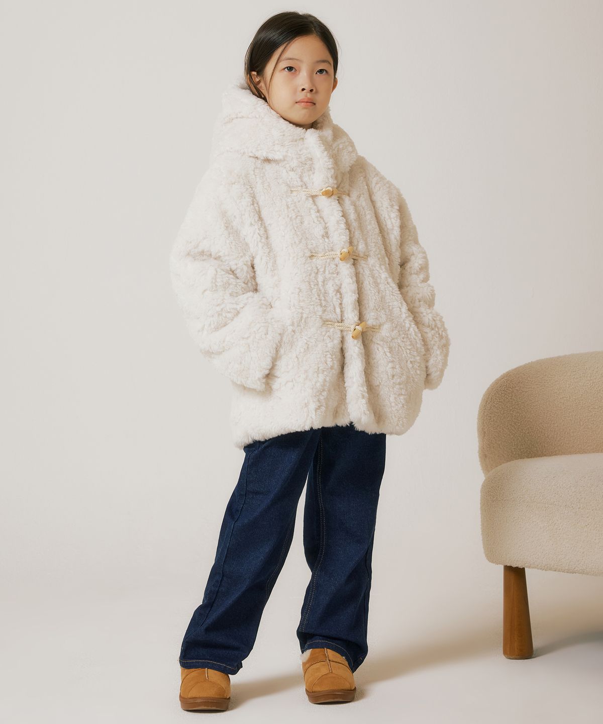 무신사 스탠다드 키즈(MUSINSA STANDARD KIDS) 페이크 시어링 숏 더플 패딩 파카 [크림]