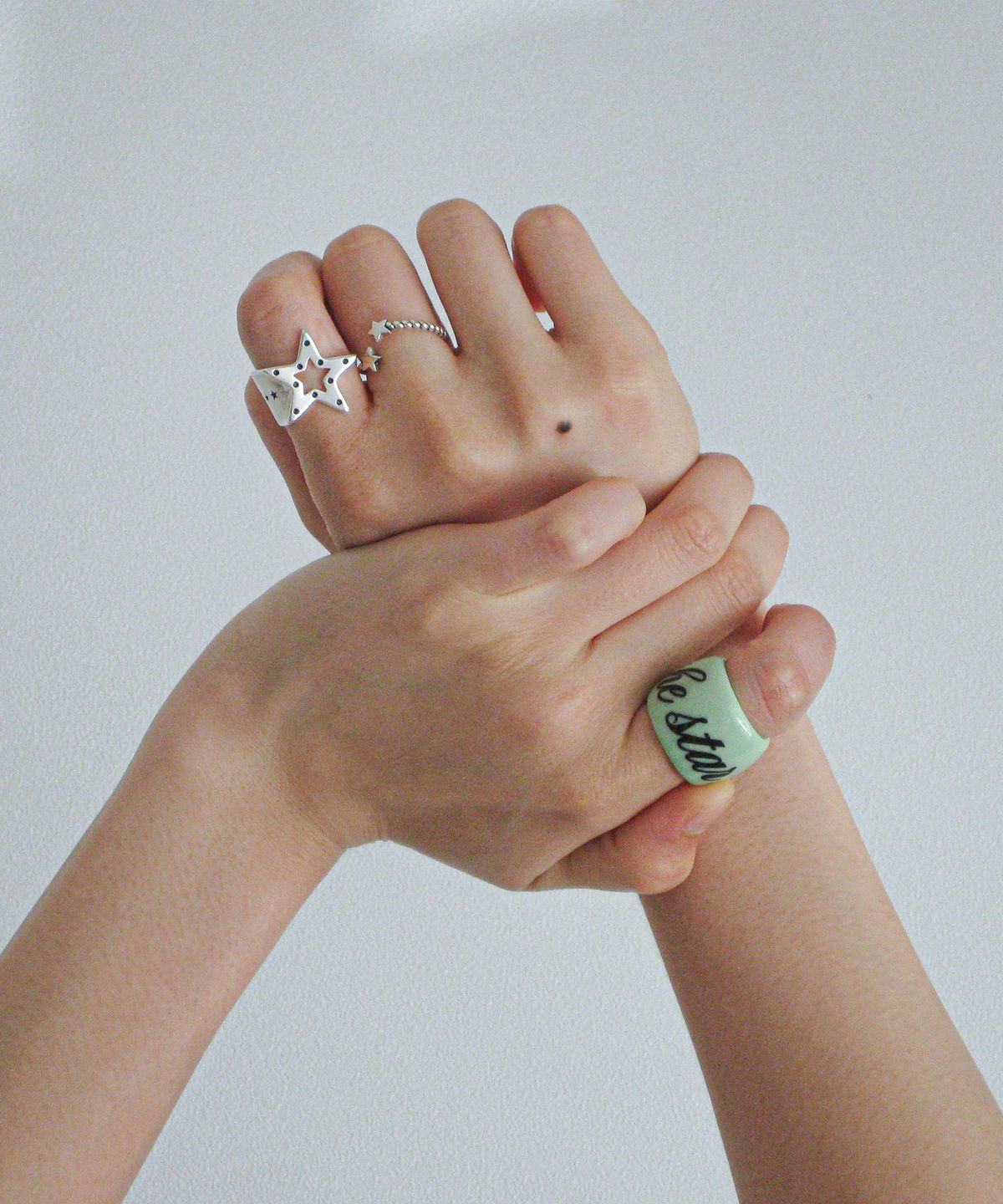 잇더즌매터(IT DOESN'T MATTER) [Formica] Spell ring (Green)