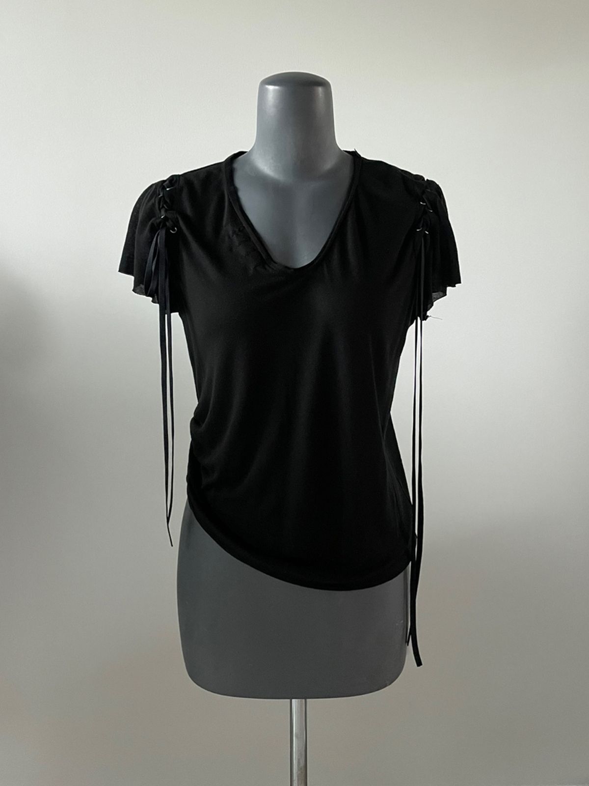 리게(RIGHE) SEETHROUGH SLIM LINE TSHIRT BLACK