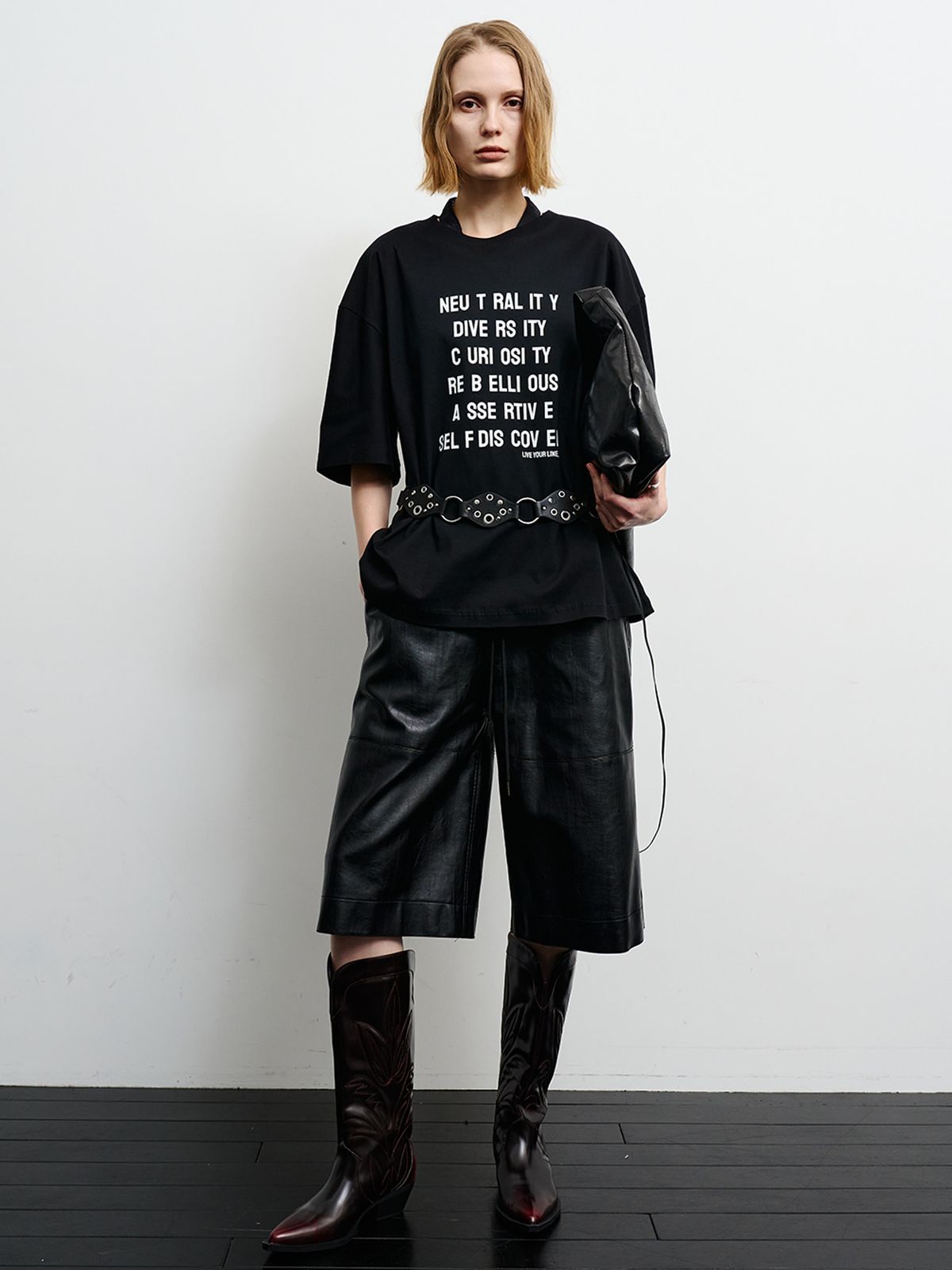 리게(RIGHE) GRAPHIC OVER TSHIRT BLACK