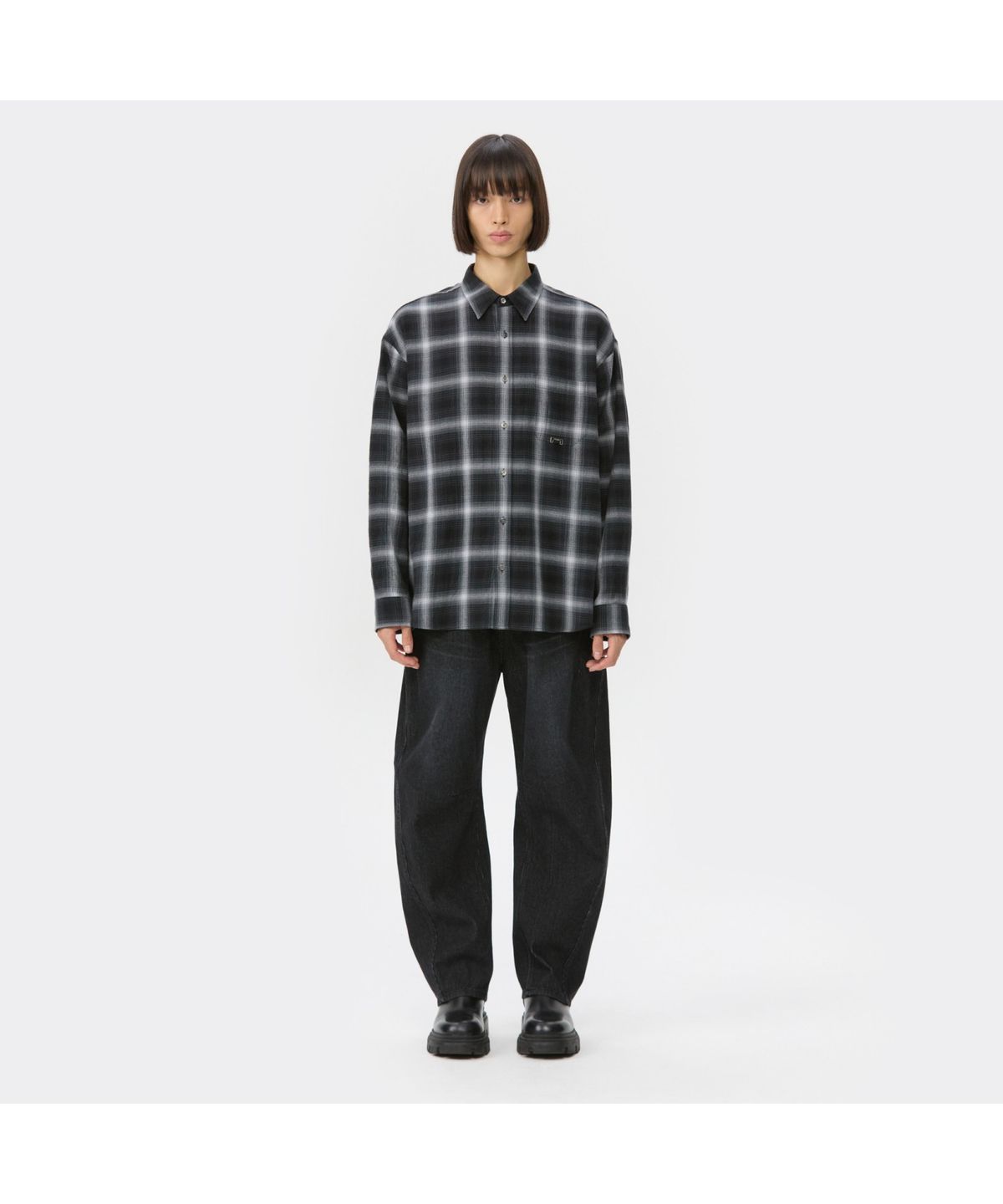 커스텀멜로우(CUSTOMELLOW) Black Dart Detail Corduroy Jeans CWPAA25594BKX