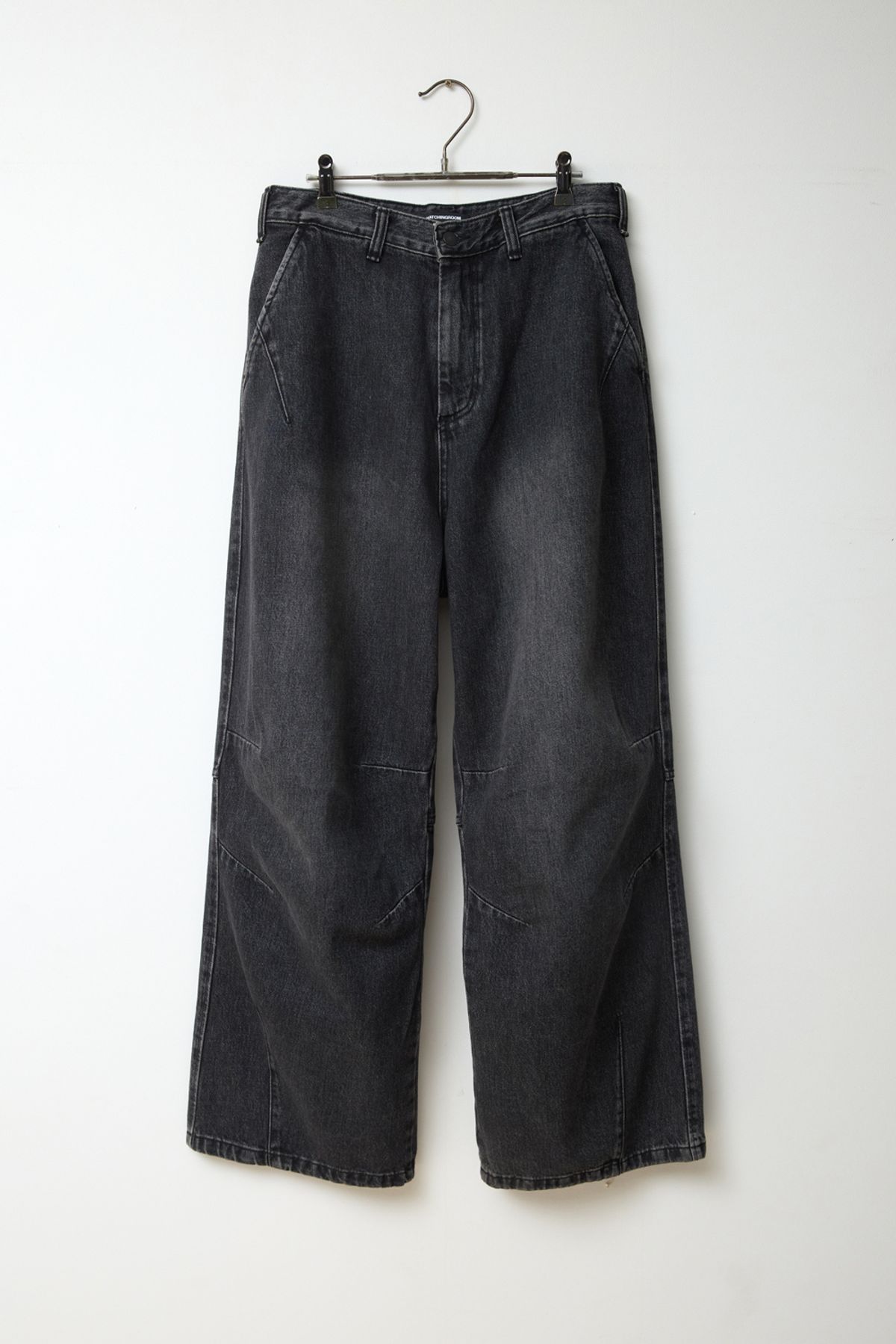 해칭룸(HATCHINGROOM) Dart Jeans Ash Grey