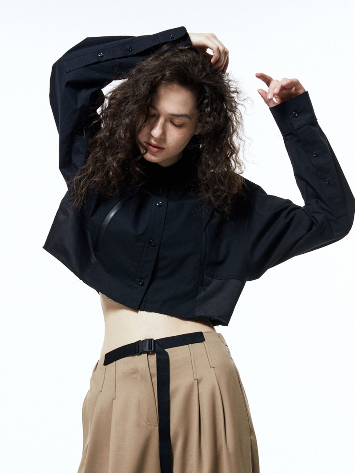 하우스공칠이씨(HAUS072C) SHORT SHIRTS BLACK