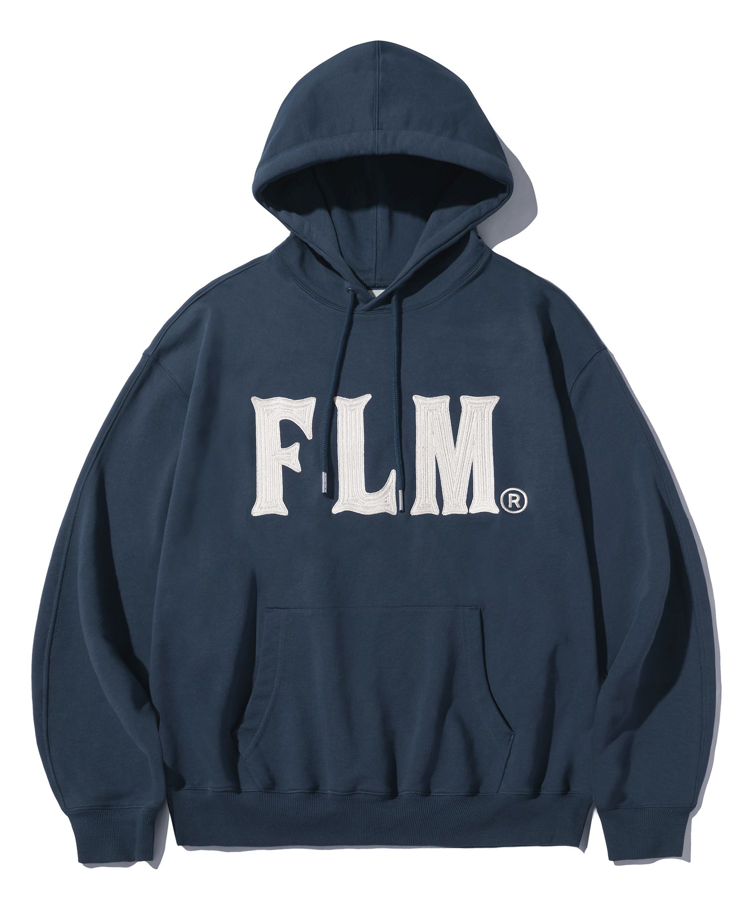 MUSINSA公式 | FILLUMINATE FLM スティッチロゴフードパーカー-ネイビー