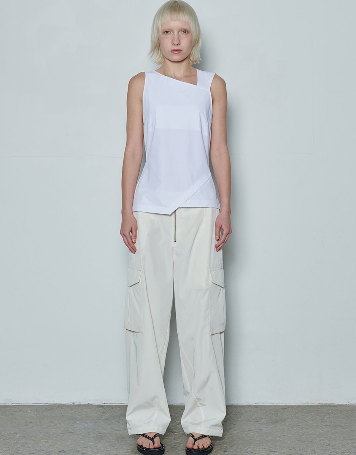 리게(RIGHE) FRONT ZIP CARGO PANTS IVORY