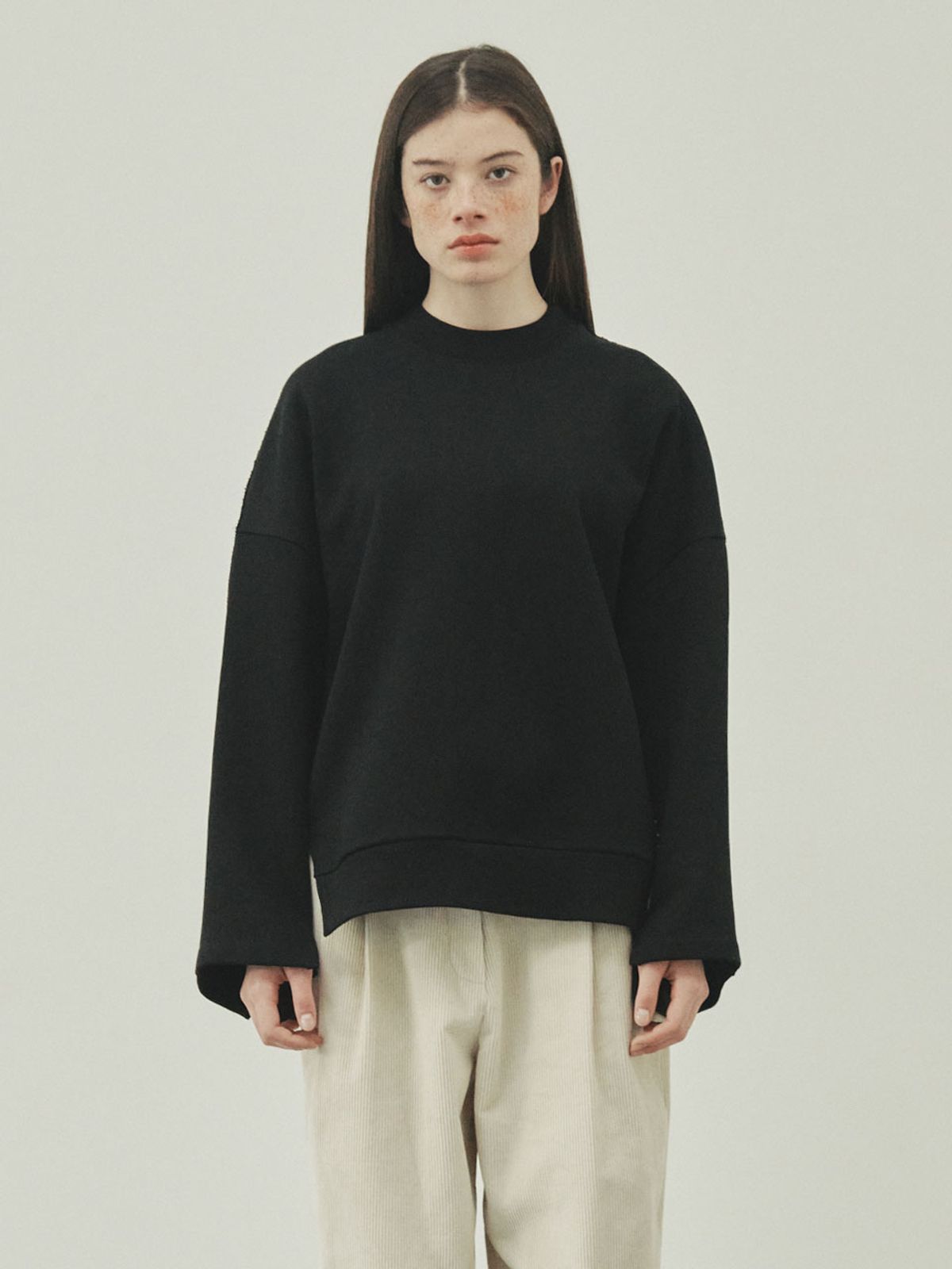 하우스공칠이씨(HAUS072C) DIKE TS BLACK