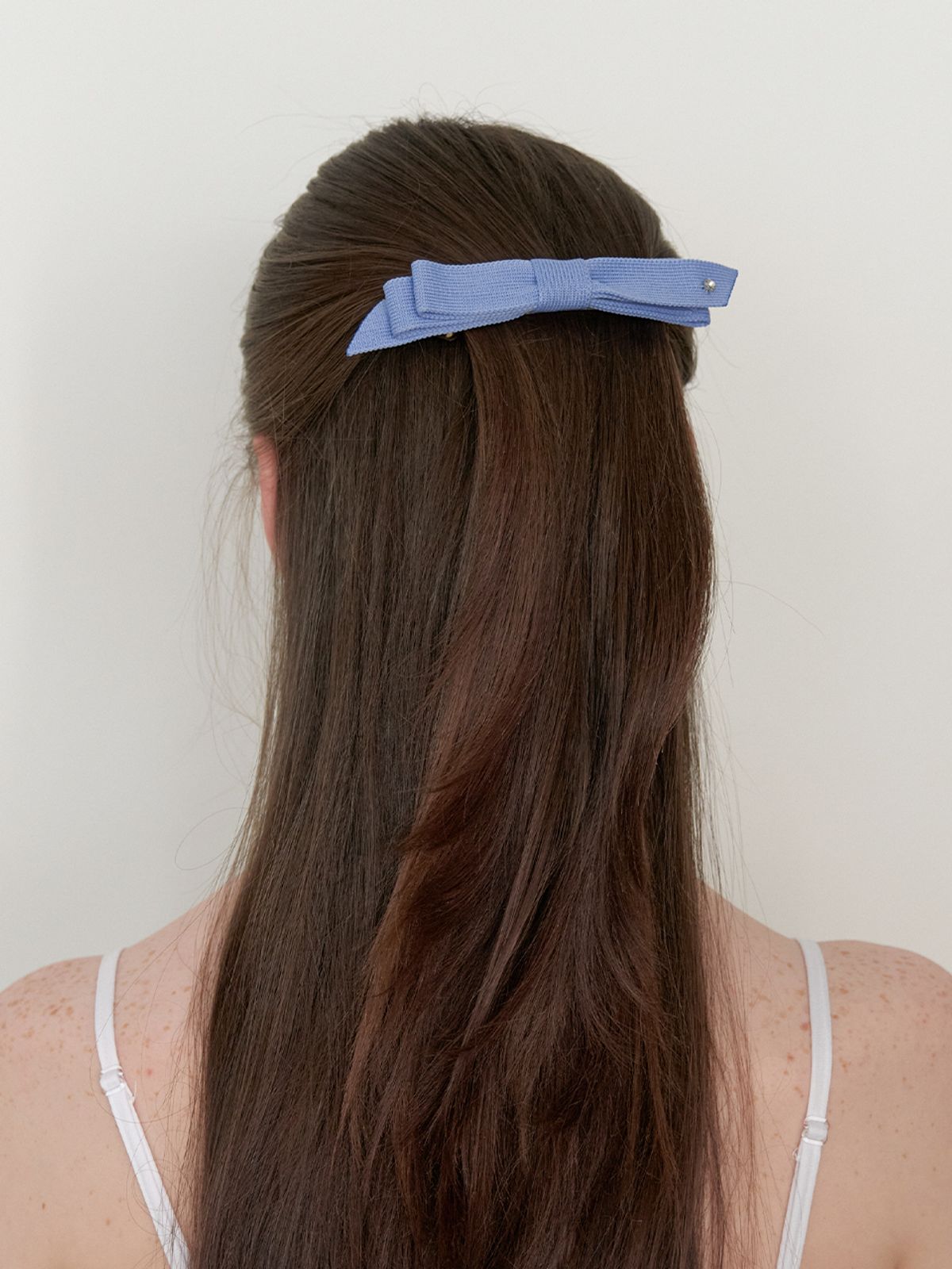 카인더베이비(KINDABABY) classic middle ribbon pin - dawn blue