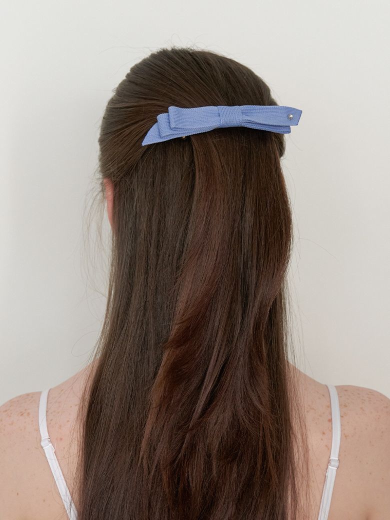 classic middle ribbon pin - dawn blue