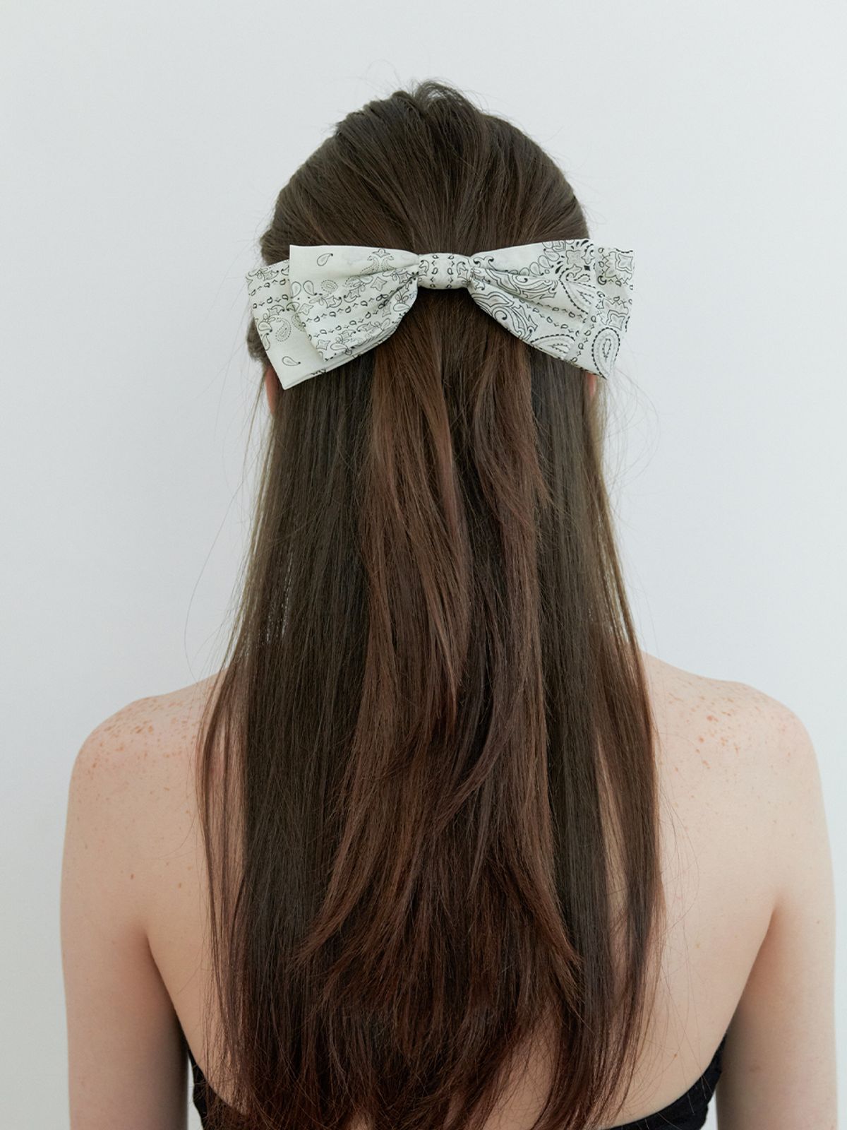 카인더베이비(KINDABABY) paisley ribbon pin - creamy ivory