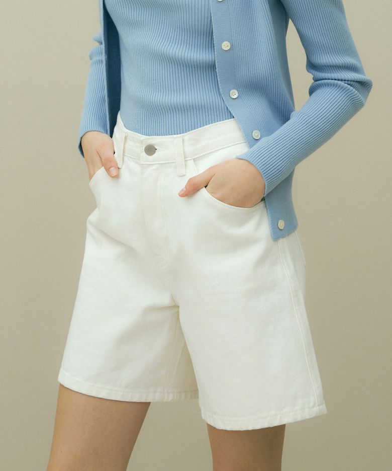 WHITE BACK DENIM SHORTS