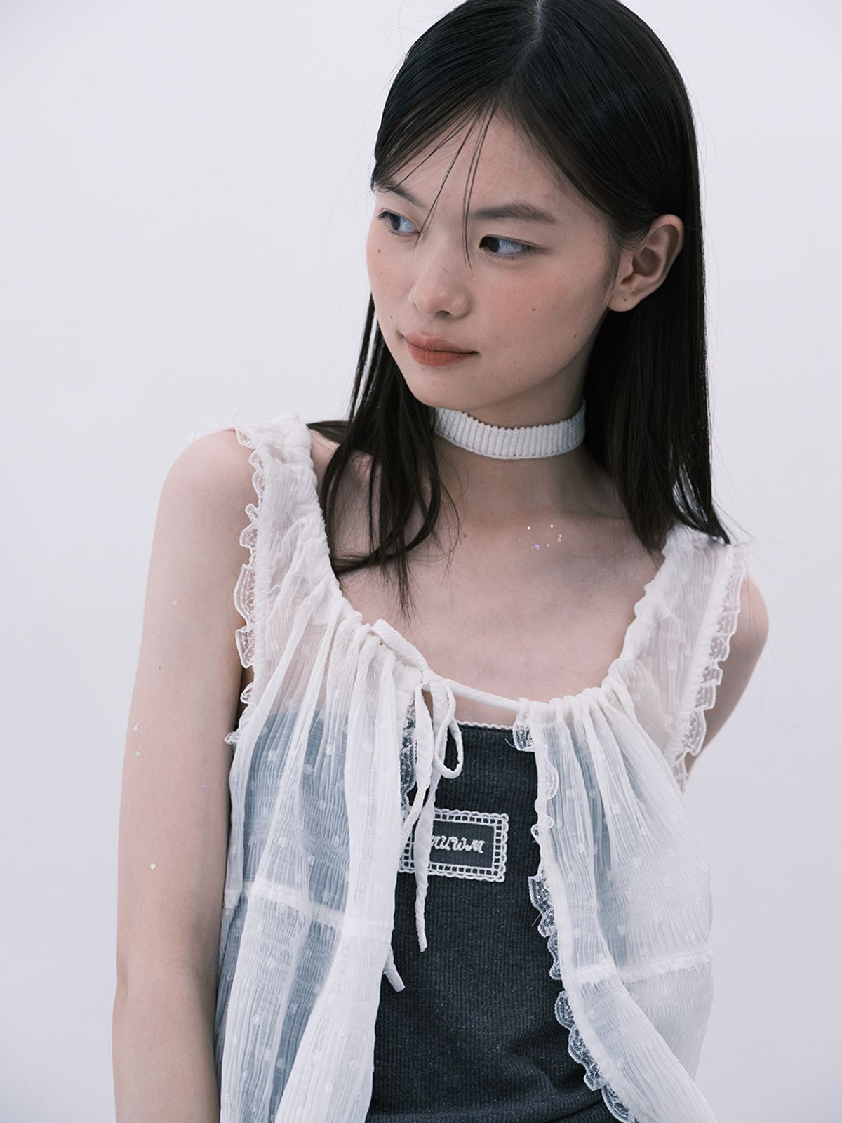 무음(MUWM) 나비 블라우스 Nabi Blouse (White)