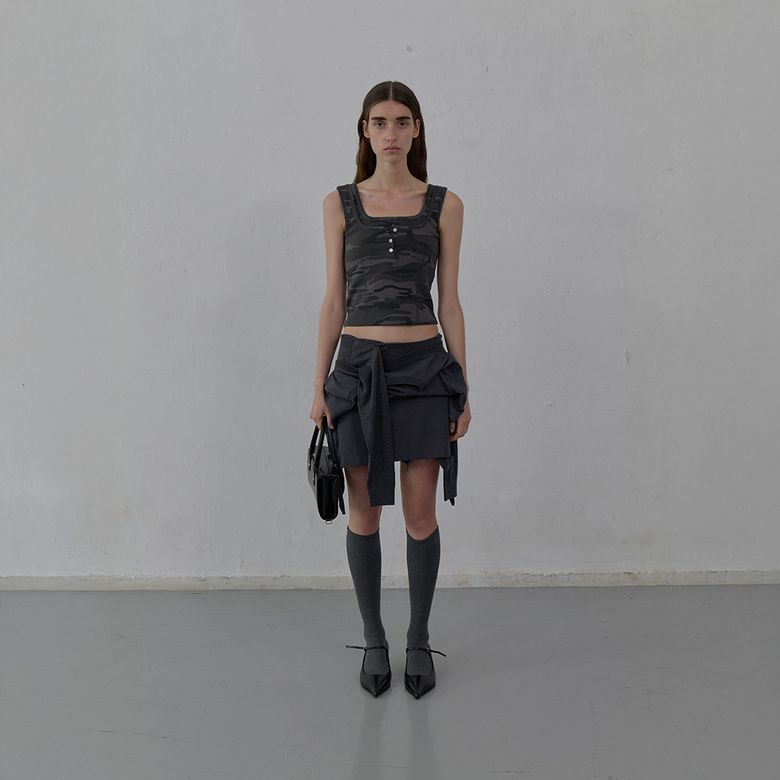 DOUBLE LAYERED TANK TOP CAMO (DARK GREY)