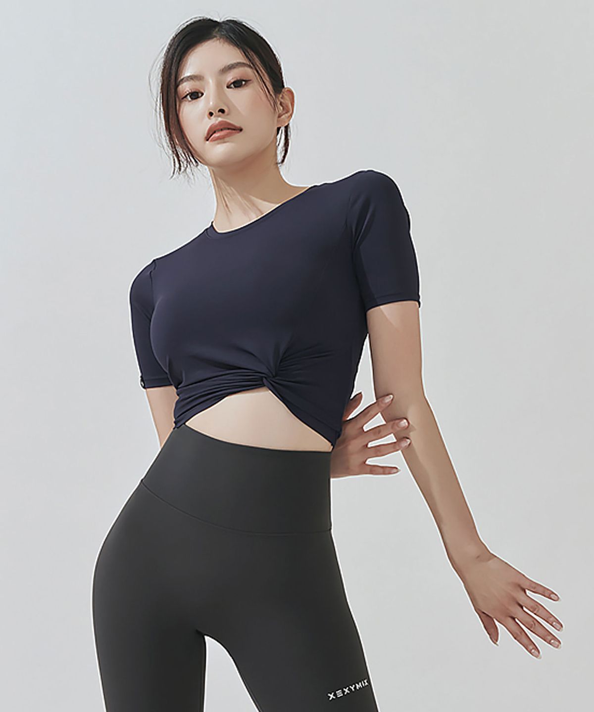 젝시믹스(XEXYMIX) [2PACK] 프레쉬페더 트위스트 크롭 숏슬리브 XT4316F