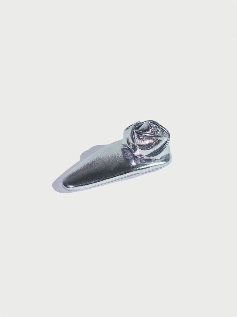 FLOWER CORSAGE HAIR PIN (SILVER)