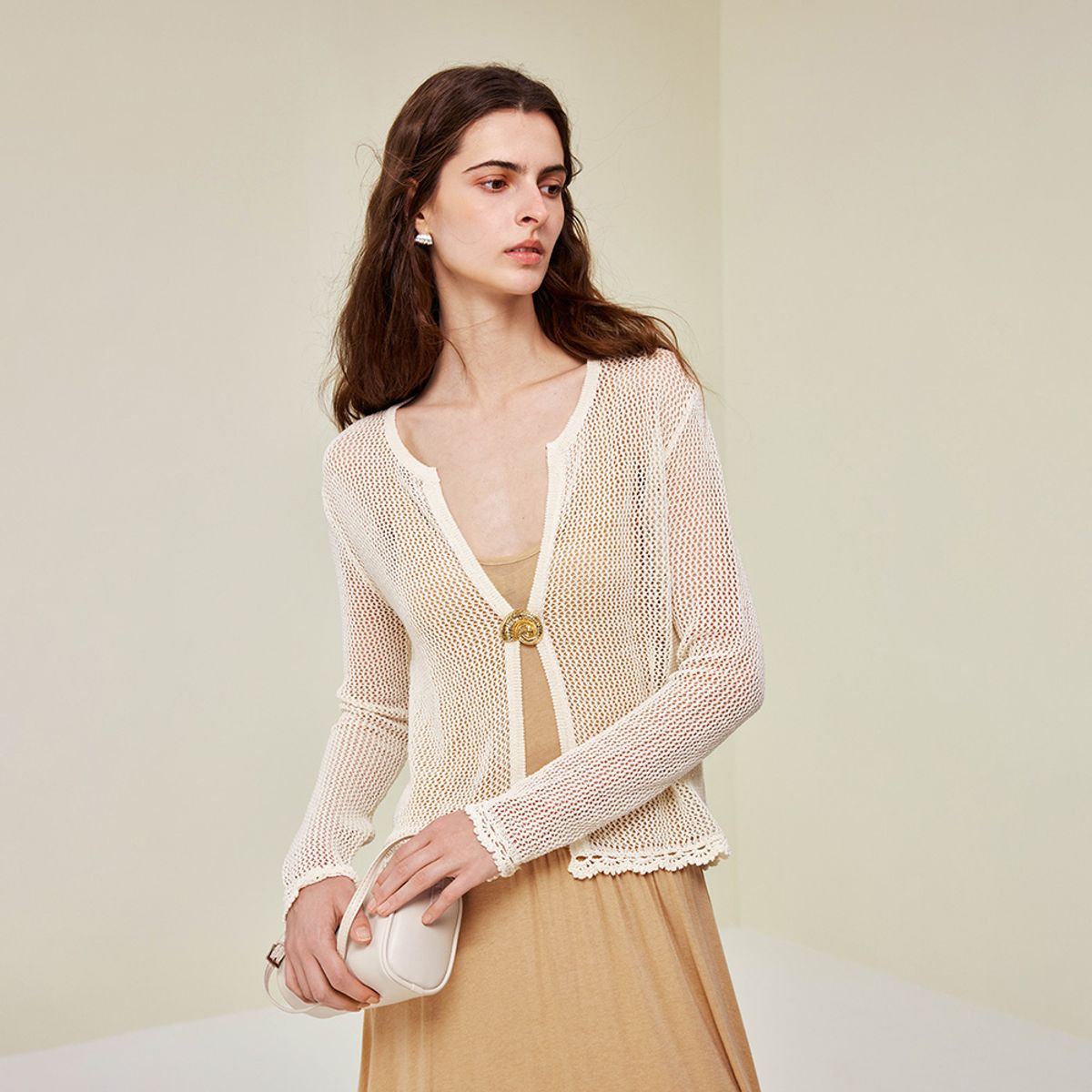 와이와이아이엠(YYIAM) YY_Hollow crochet air cardigan