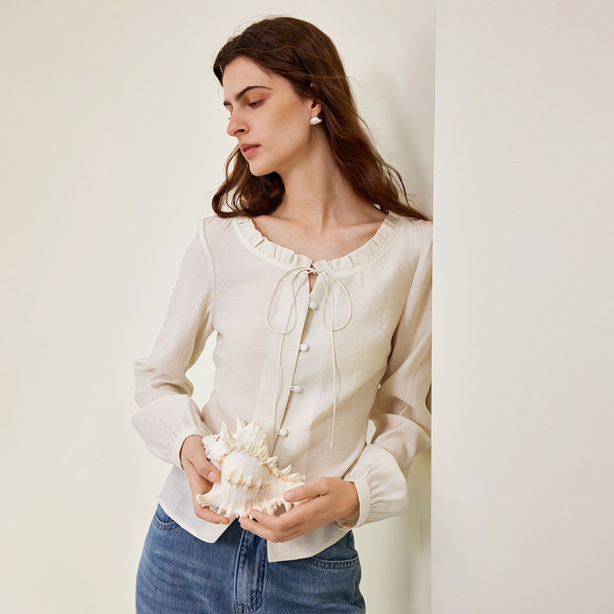 와이와이아이엠(YYIAM) YY_Sense lace collar tencel blouse