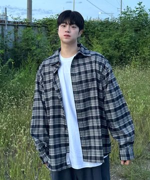 프리미엄 오버핏 플란넬 포켓 체크 셔츠 [네이비]