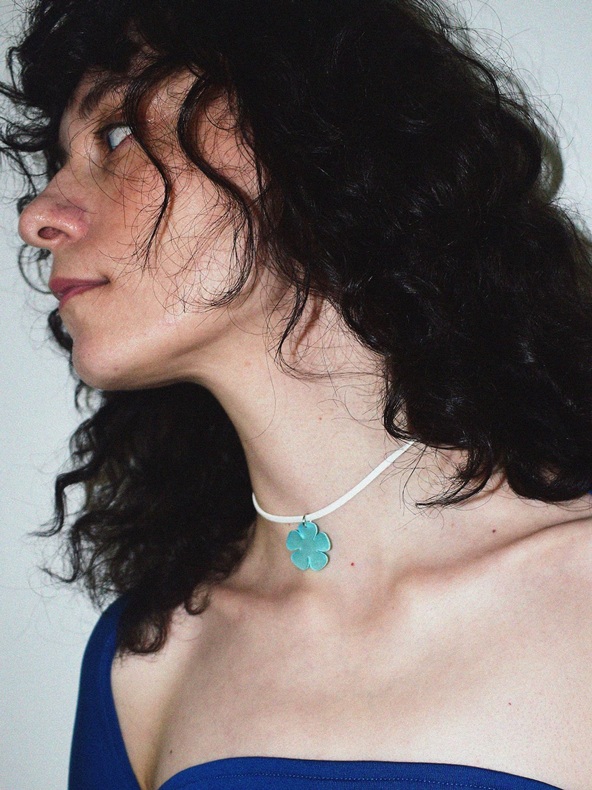 유지떼(USITE) FLOWER LIGHT NECKLACE, SKY