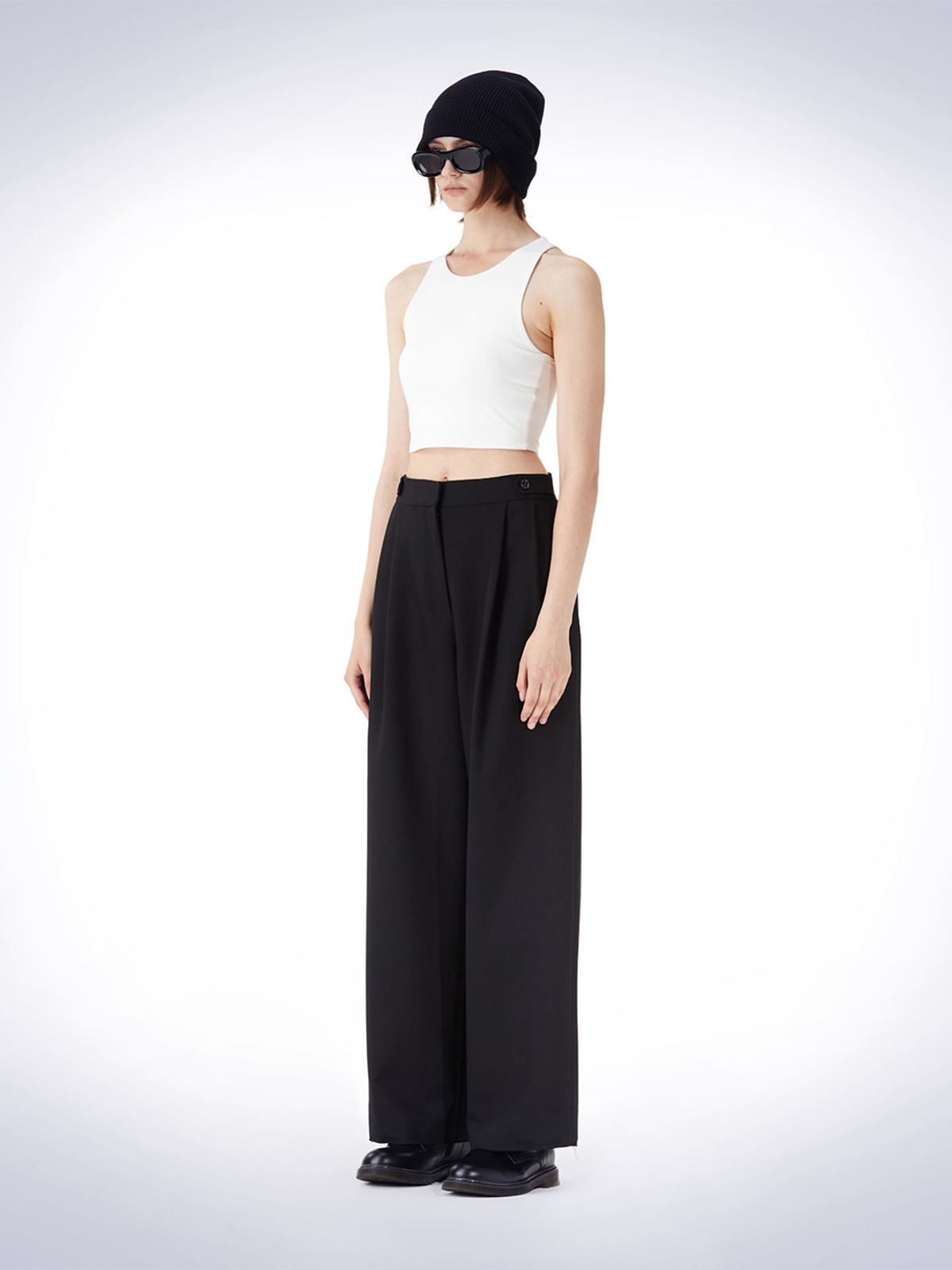 하우스공칠이씨(HAUS072C) BIZO POINT WIDE PANTS BLACK
